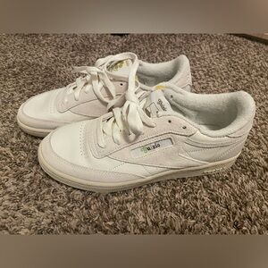 Reebok: Guizio special edition white shoes